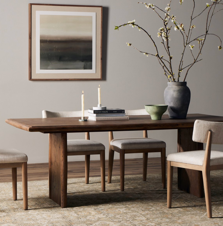GLEN DINING TABLE